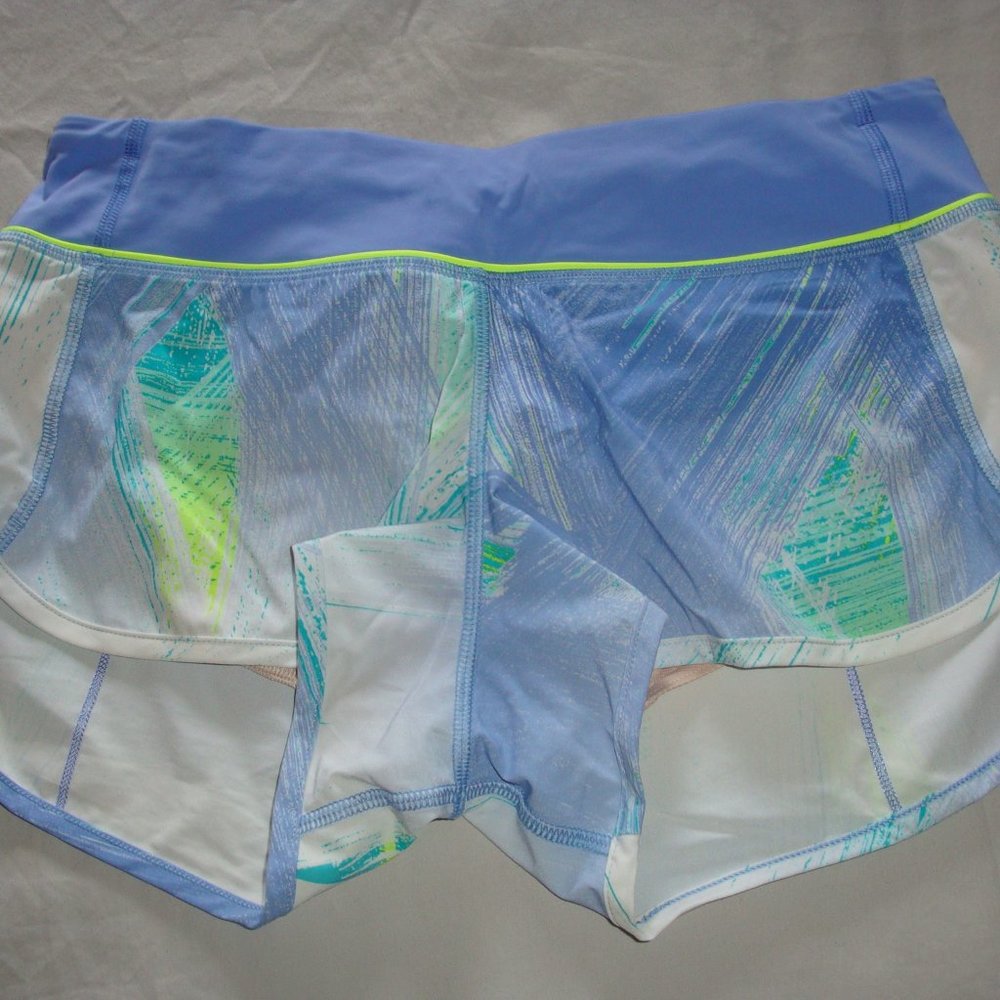 Lululemon Speed Shorts Size 6 - image 2